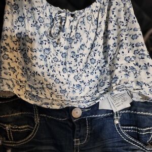 Hollister Strap Top Size L Blue floral